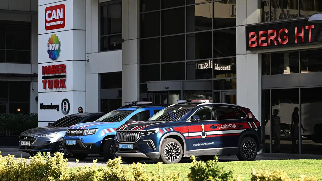 can holding sorusturmasinda yeni gelisme 5 supheli adliyeye sevk edildi YTCkBCH6