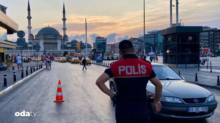 istanbulda asayis uygulamasinda 903 gozalti fE9Q5Zrf