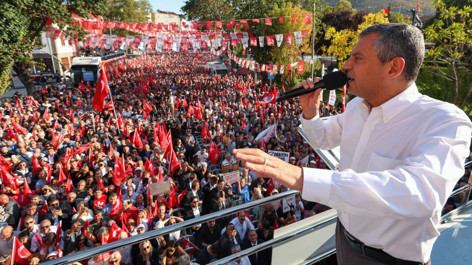 ozgur ozelden abdye uygulanan bazi ek gumruk vergileri kaldirilmasina tepki turk uretimine en buyuk kazik V7ZtQbjg