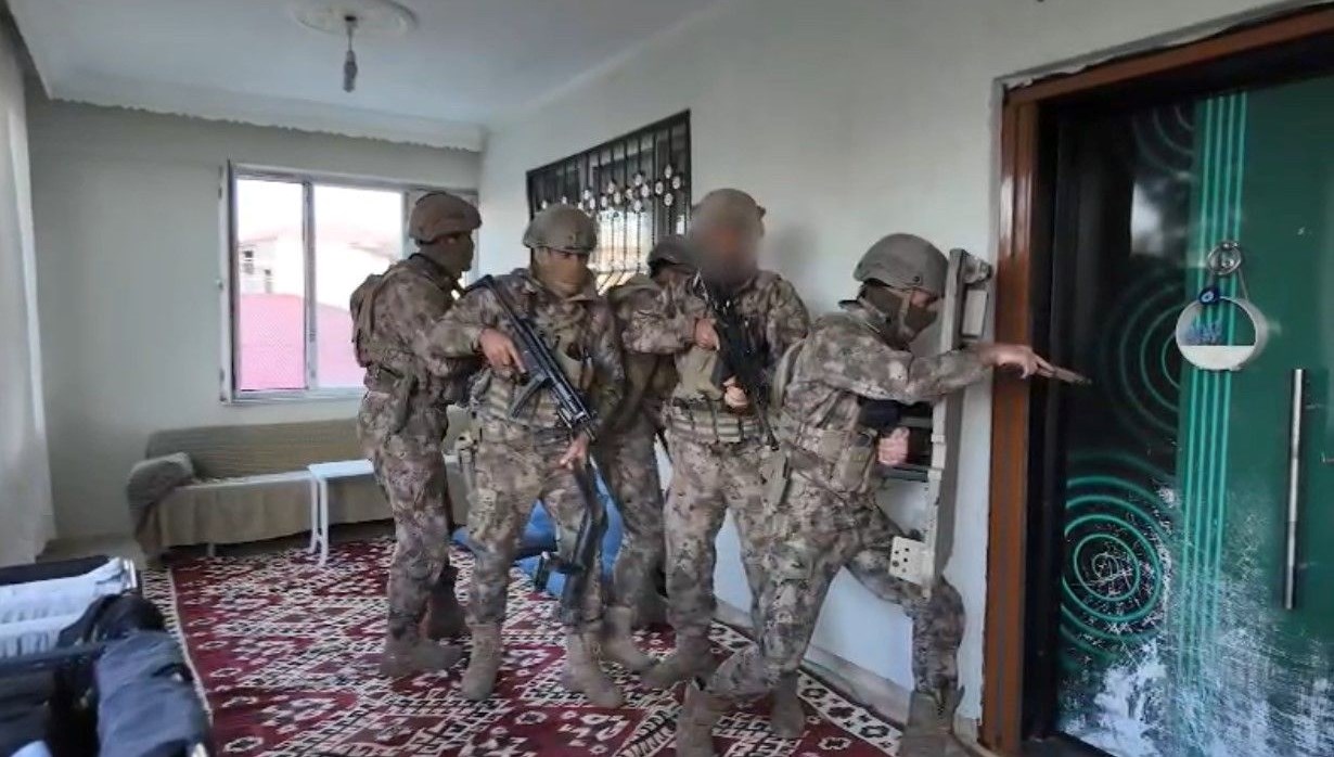 3 aylik takibin ardindan uyusturucu operasyonu7 gozalti 5 tutuklama SmnxyUys