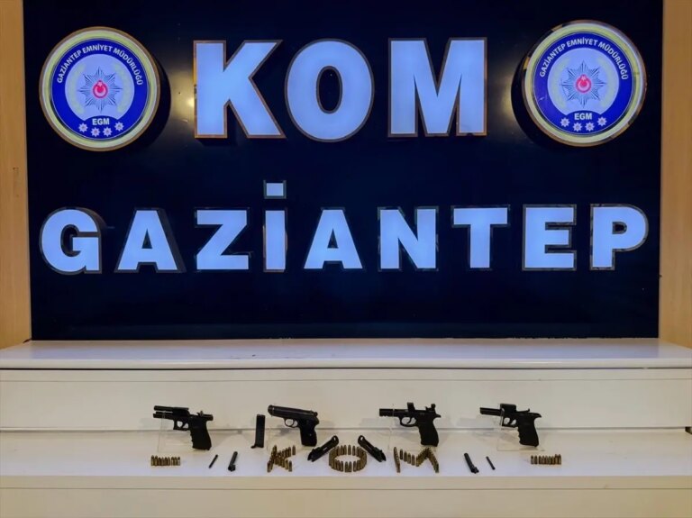 gaziantepte silah kacakciligi operasyonu CKrWgJWP