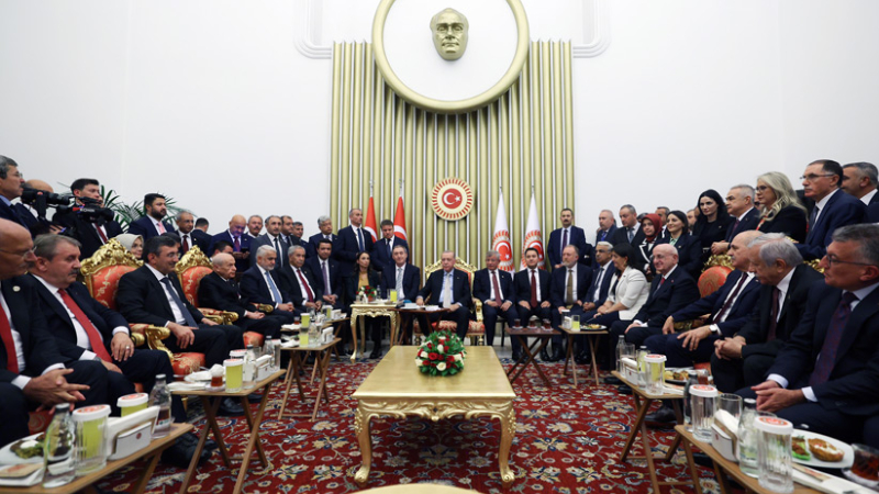 korkusuz yazari coskun erdoganin hem gelecek hem de deva liderleriyle temasi fotograftan oteye gececek gibi AwMRhBmq