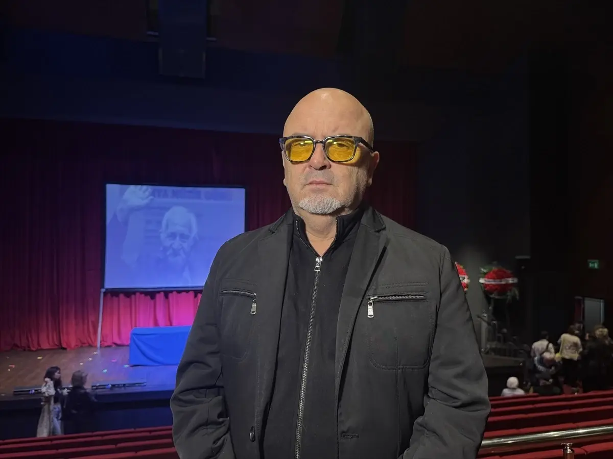 memik dede arif erkin guzelbeyoglu son yolculuguna ugurlandi mCeXqSOt.jpg