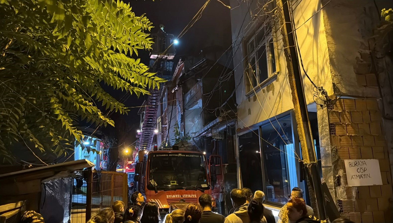 sislide cati katindaki yangin panik yaratti FCMuaZUC