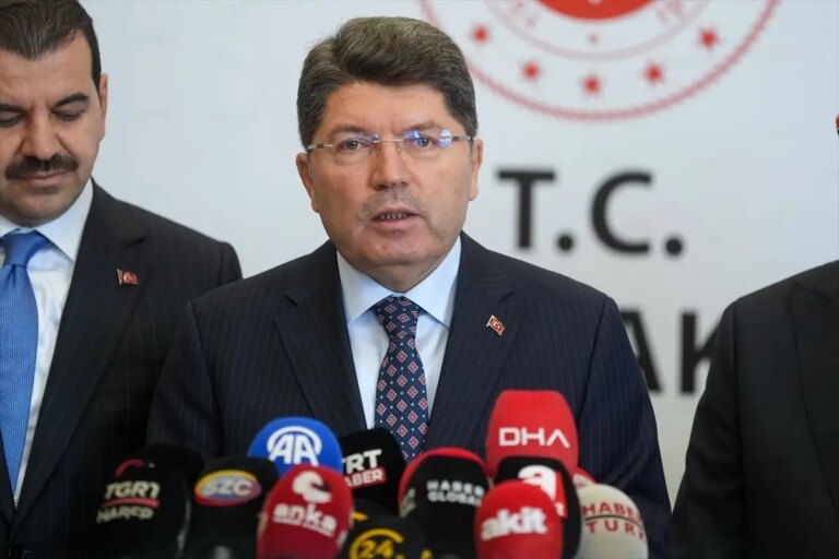 adalet-bakani-tunc-basin-mensuplarinin-sorularini-yanitladi-aciklamasi-ZxfXeKhc.jpg