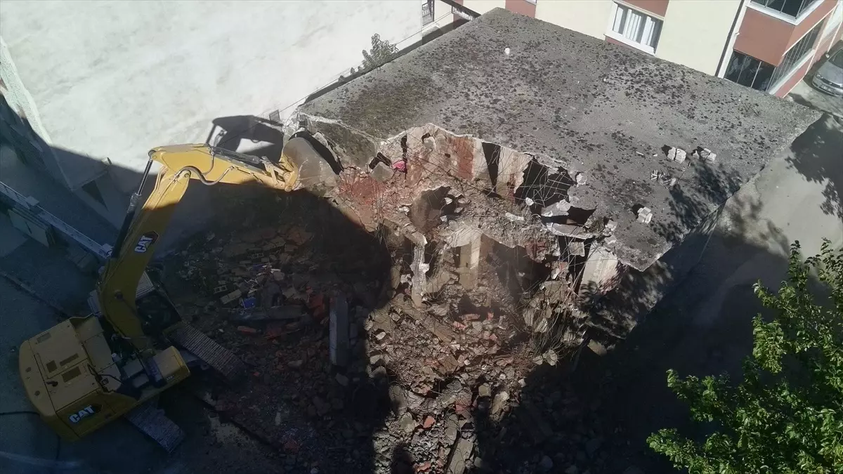 turkelide metruk binalar yikildi S6RRGbQh.jpg