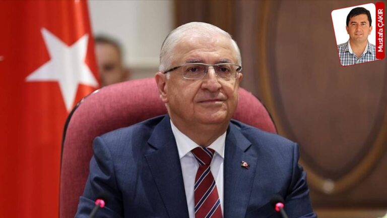 milli-savunma-bakani-guler-kuresel-guc-olma-vizyonunun-bir-parcasi-oldugunu-bildirdi-nukleer-denizalti-vsdVRG5W