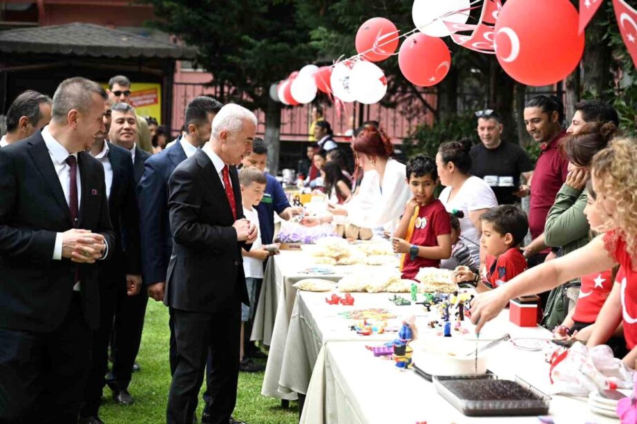 Lüleburgaz’da Açık Hava Kütüphaneleri ile Okuma Seferberliği